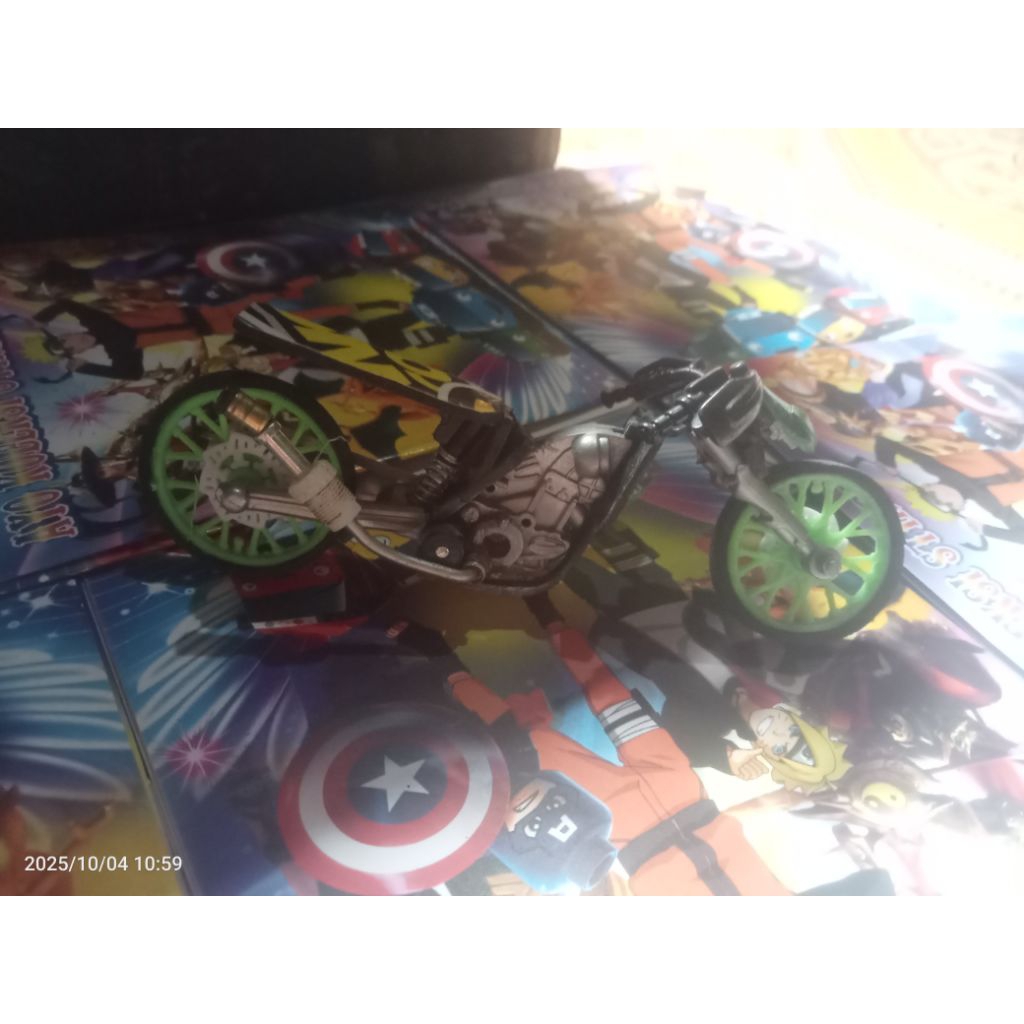 miniatur motor drag bike metalik full mesin