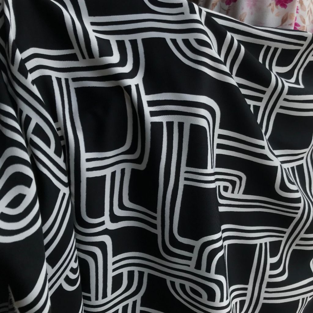 kain silk sutra motif abstrak ~ kain sutra motif abstrak ~ kain silk lembut halus bnda