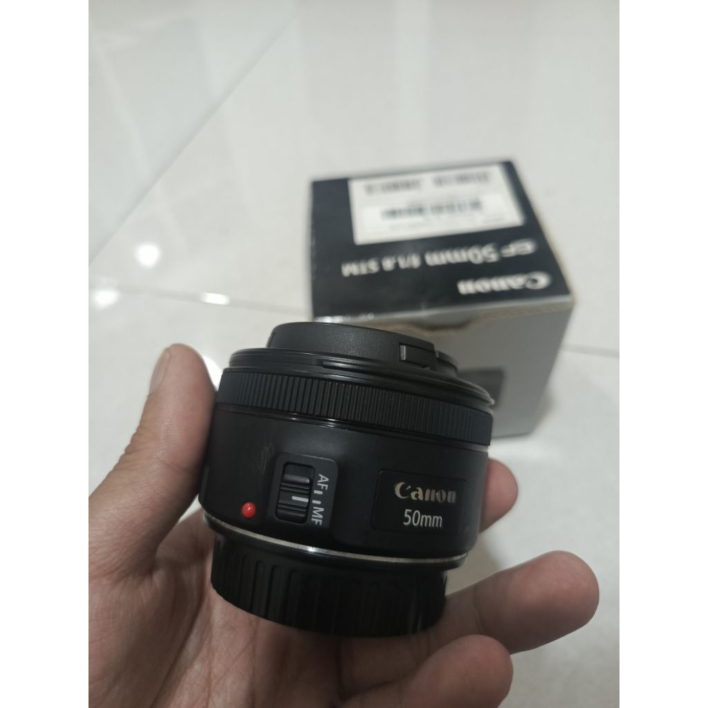 Lensa Canon 50mm