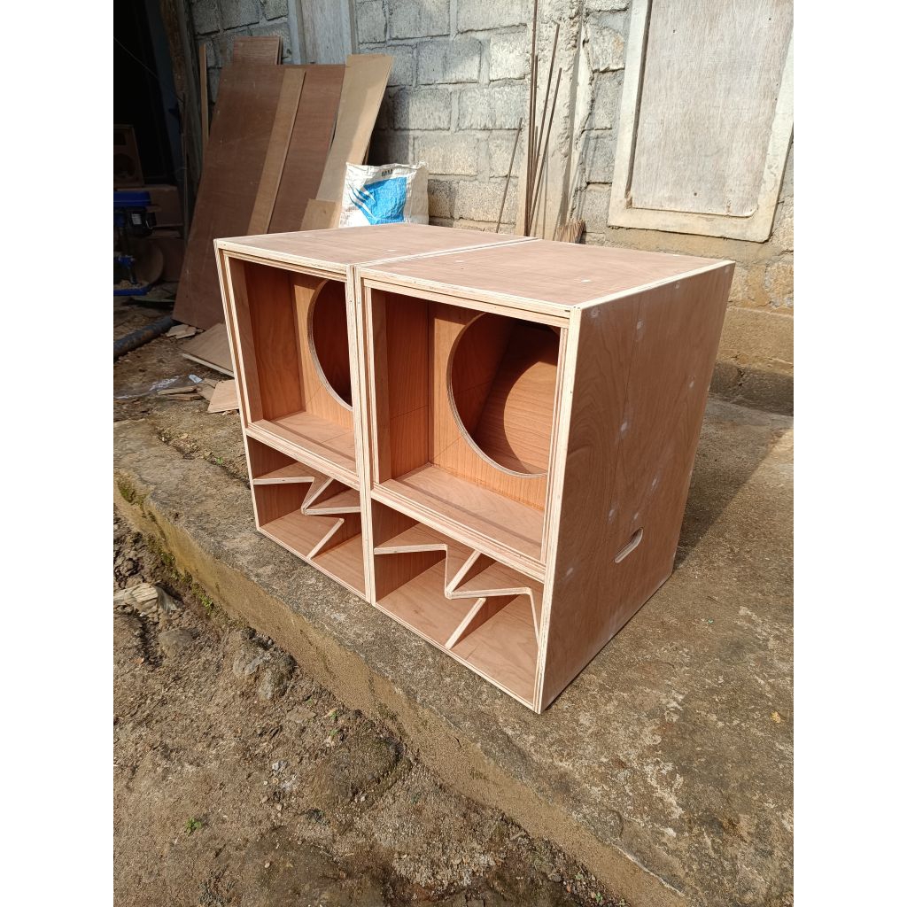 Box CBS Nogosari 12in