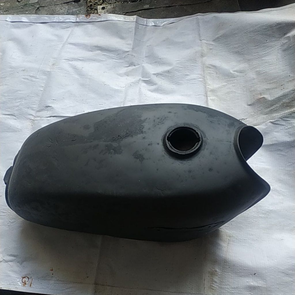 Tangki honda cb 125 76 original kran besar