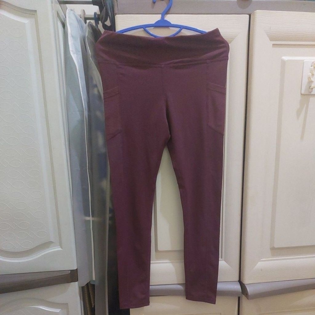 Preloved Pribadi Legging Celana Olahraga Merk Reytorrm