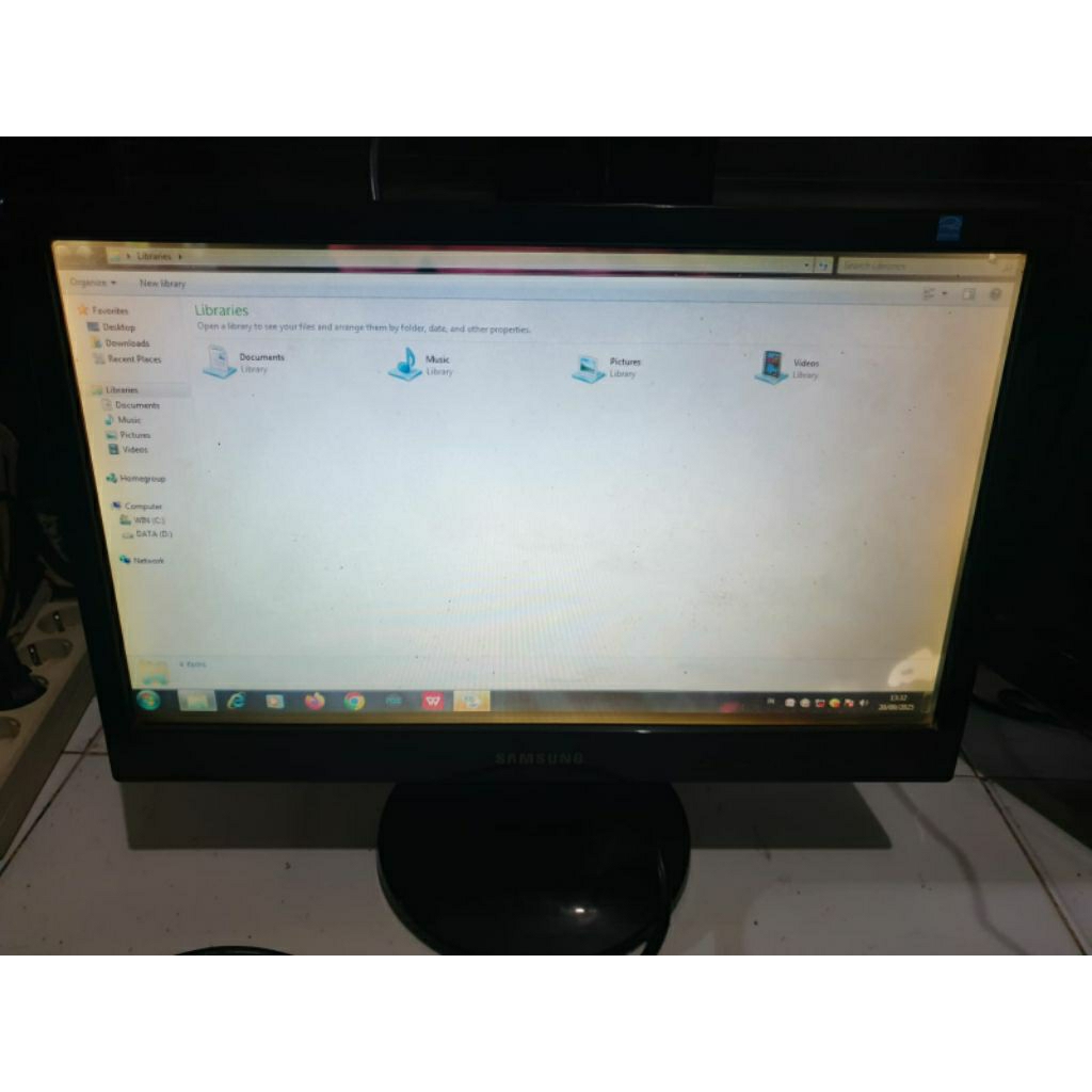 Monitor SAMSUNG MC19WS  19 inch Bekas