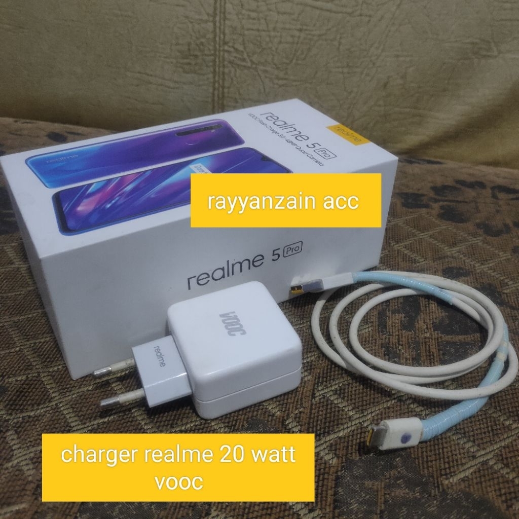 charger realme 20 watt voocnoriginal copotan realme 5 pro