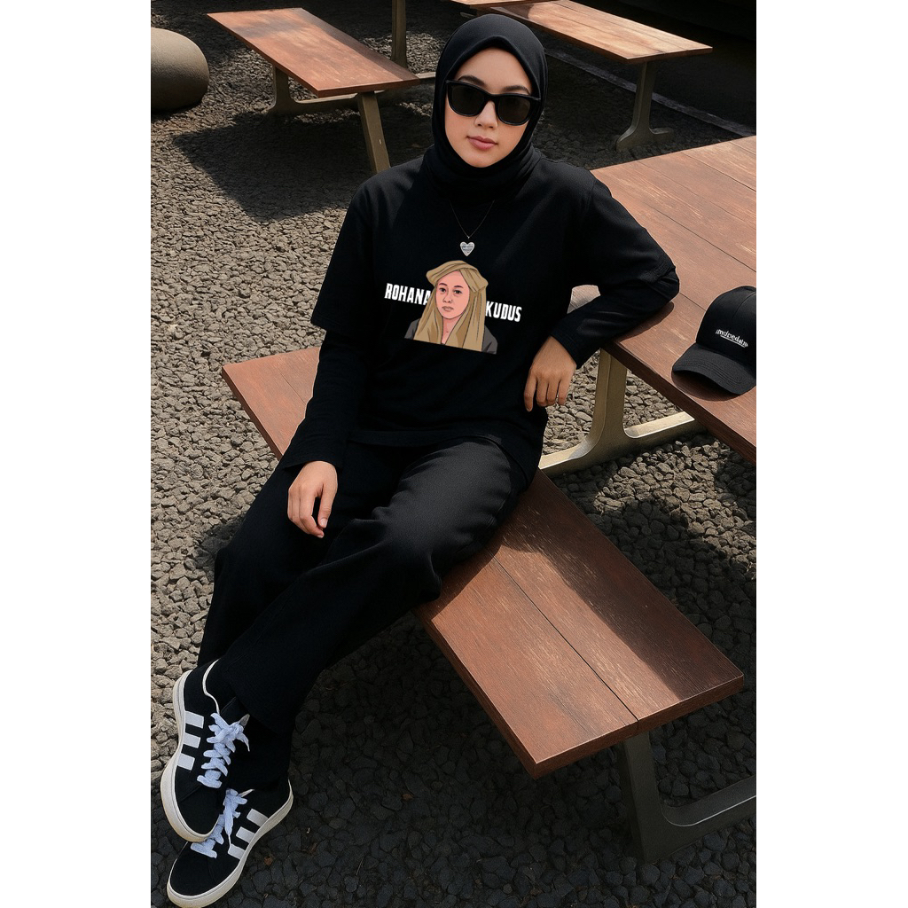 SarekatKiri- Kaos Distro Unisex | Desain Aktivis Rohana Kudus Keren | Bahan Tebal Cotton Combed