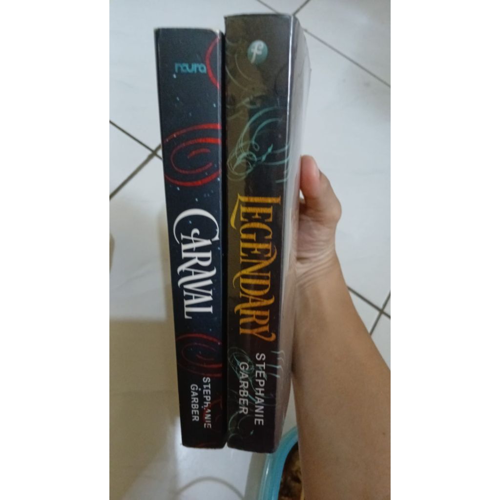 Preloved novel caraval legendary