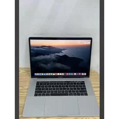 Apple Laptop Macbook Pro 2017 Core i7 Ram 16gb Layar 15 inch BERGARANSI SIAP PAKAI (N)