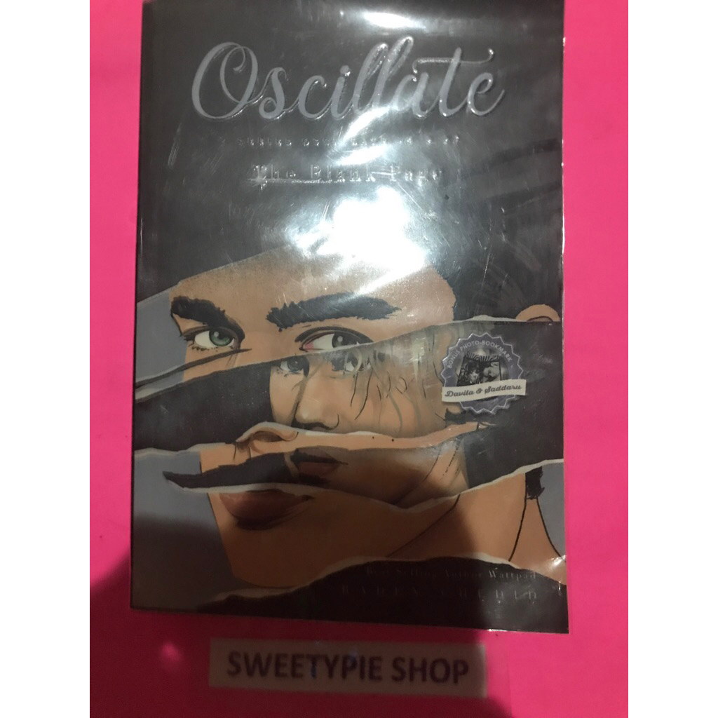 [Original] Novel Wattpad : Oscillate - Raden Chedid (Preloved/Bekas)