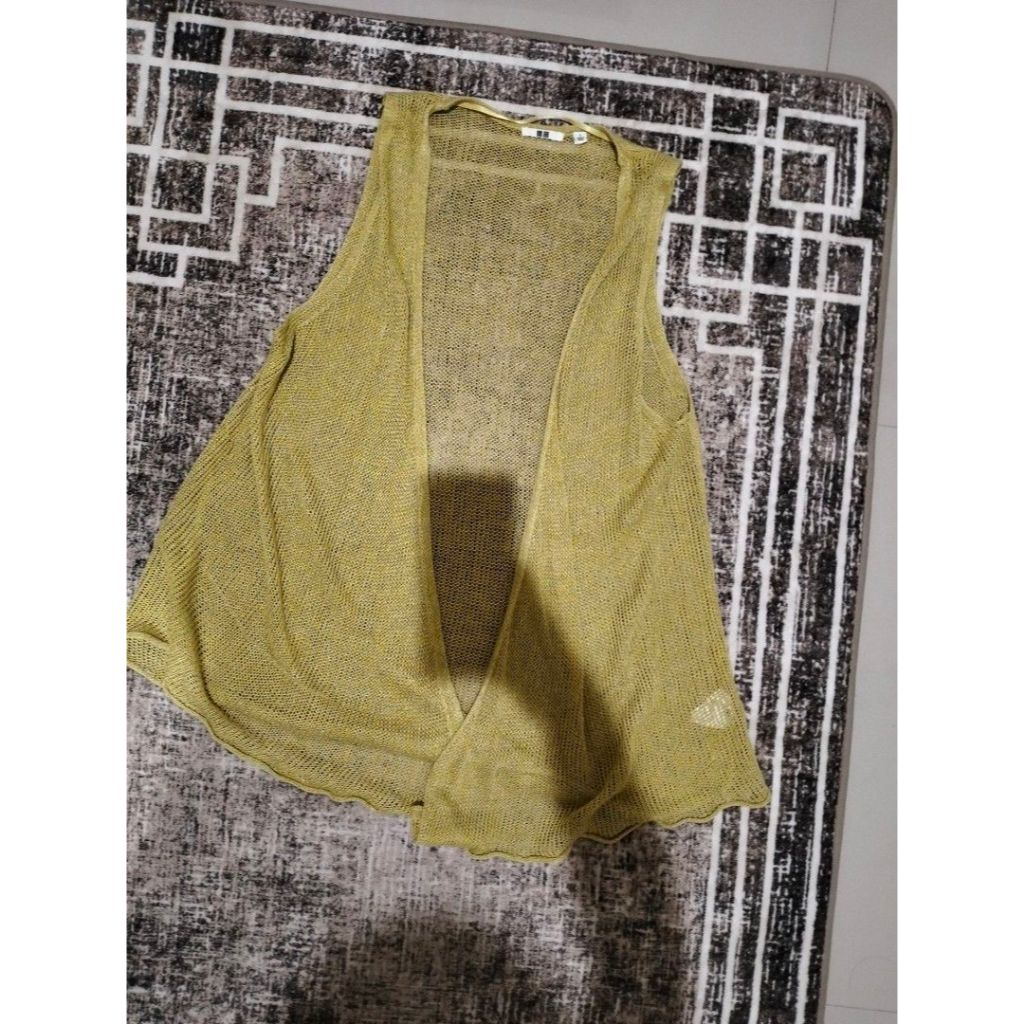Uniqlo Knit Vest