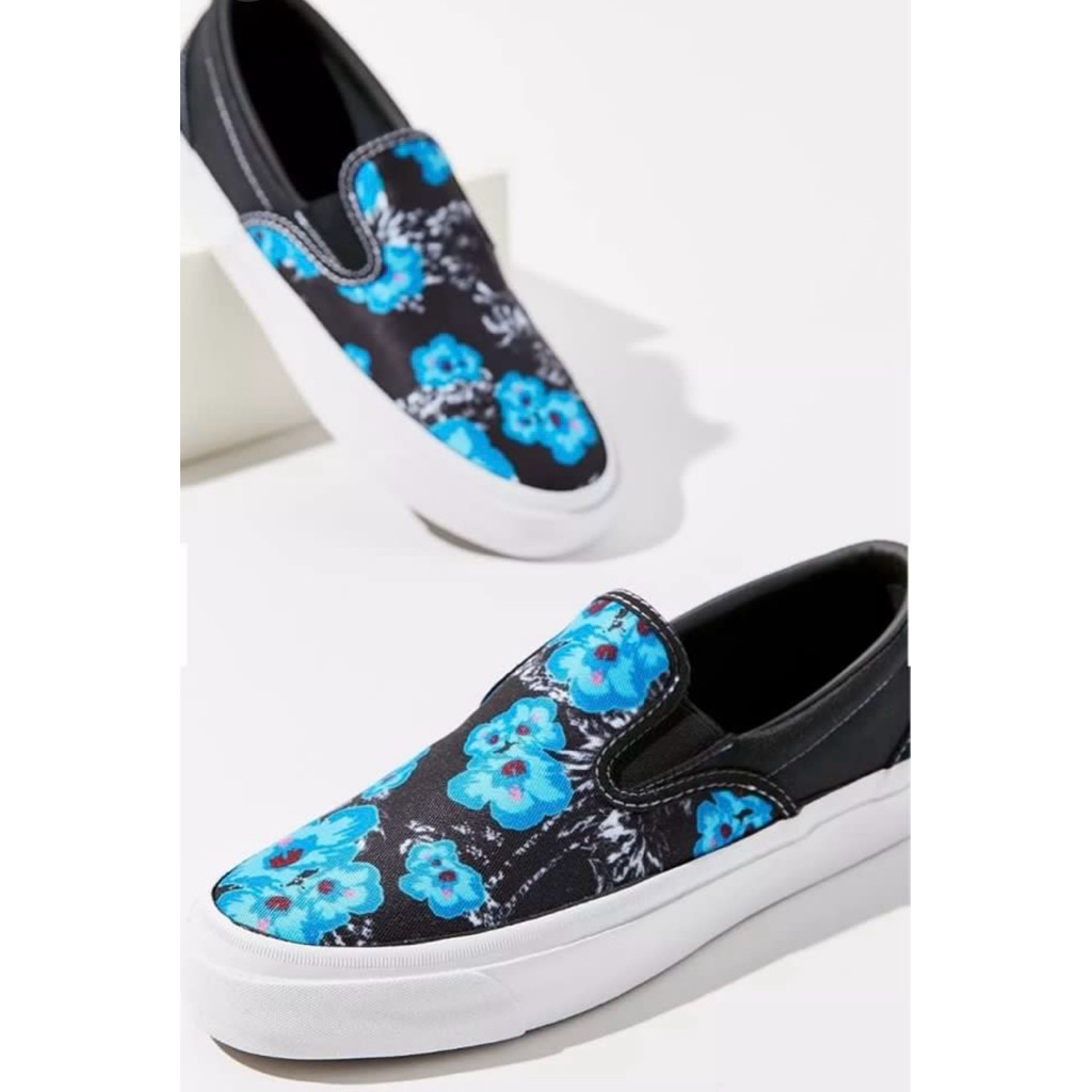 Sepatu Sneakers converse one star CC paradise floral slip on sneaker