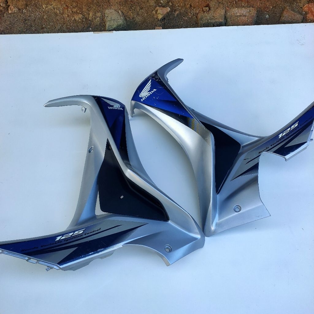 Cover Tebeng Sayap Depan Kanan kiri HONDA SUPRA X 125 HELM IN Sayap Supra X Helm In ORIGINAL Copotan