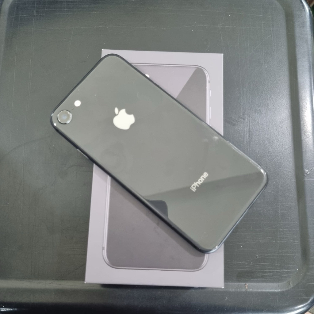 Iphone 8 64gb second resmi ex ibox fullset resmi termurah
