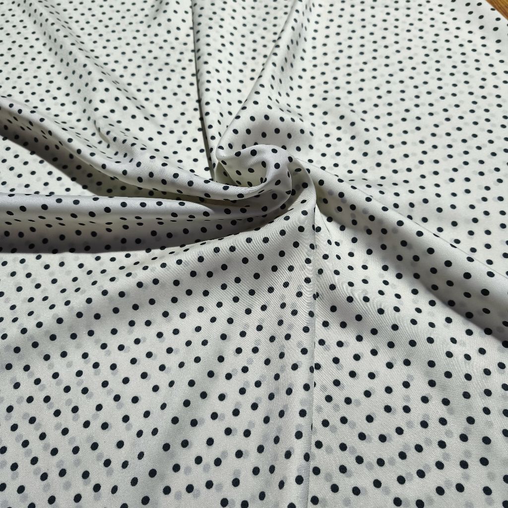 Kain Ceruty Babydoll Motif Polkadot Hitam Putih - Kain Anggun, Elegan & Flowly.