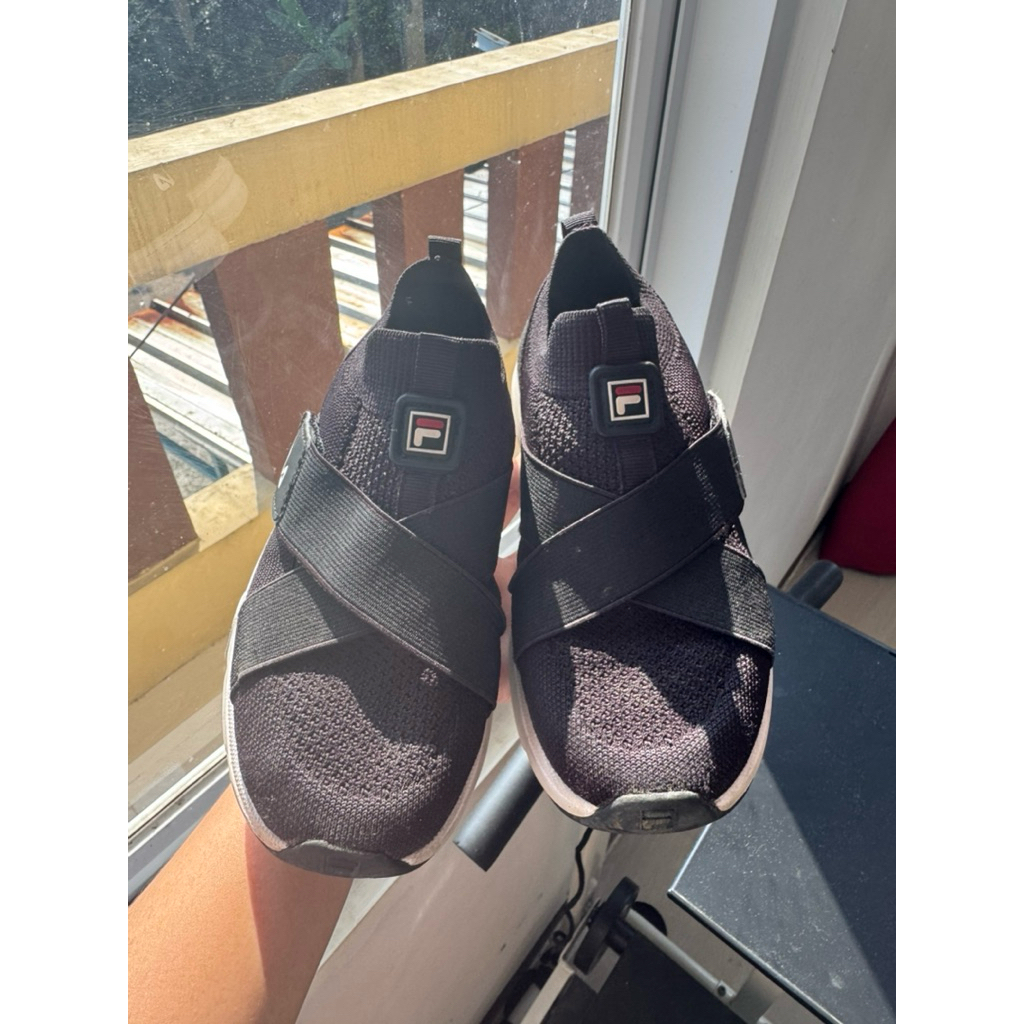 Sepatu Anak FILA - Slip On - Preloved Original - Size 33 insole 20cm