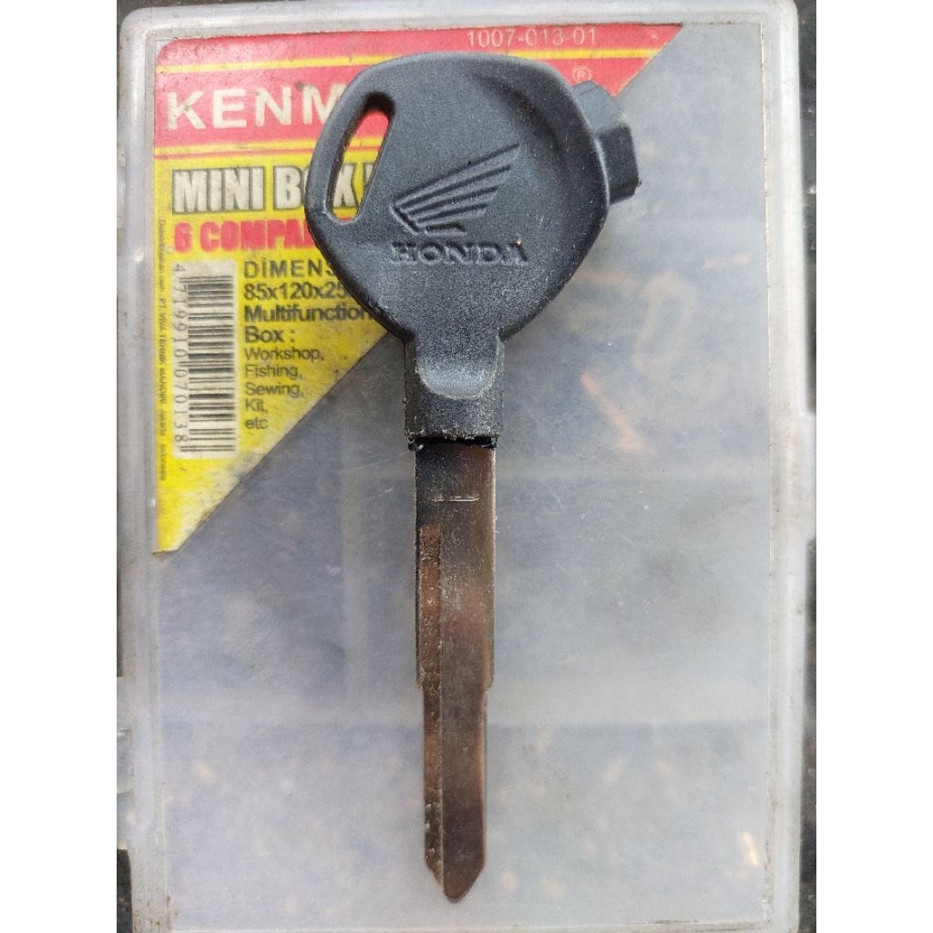 bahan kunci motor tiger/cbr jalur kanan, anak kunci motor honda cbr/tiger kanan