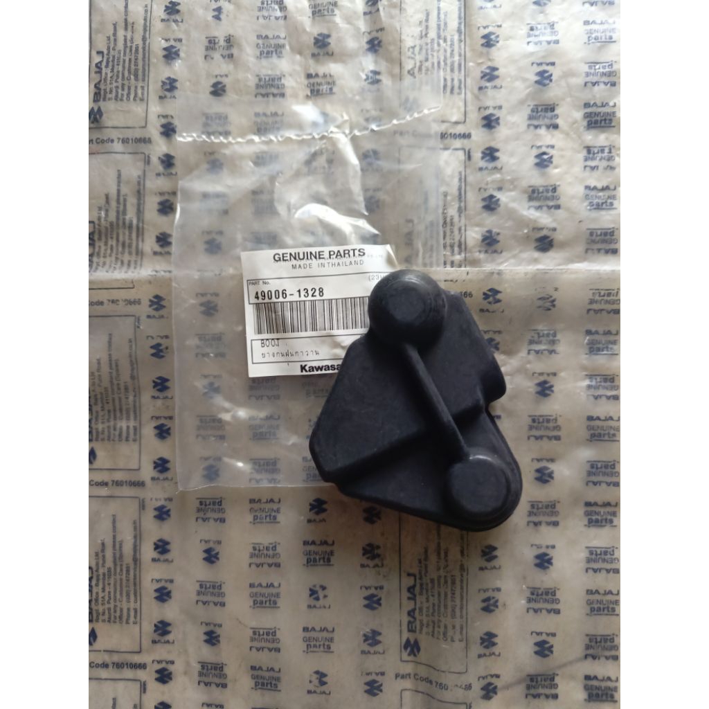 KARET PENUTUP MEKANISME KIPS NINJA 150R RR NEW karet BOOT penutup Mekanisme kips atas ninja 150R SS 