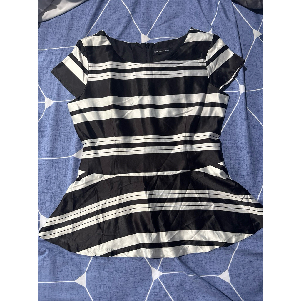 Blouse The executive Preloved