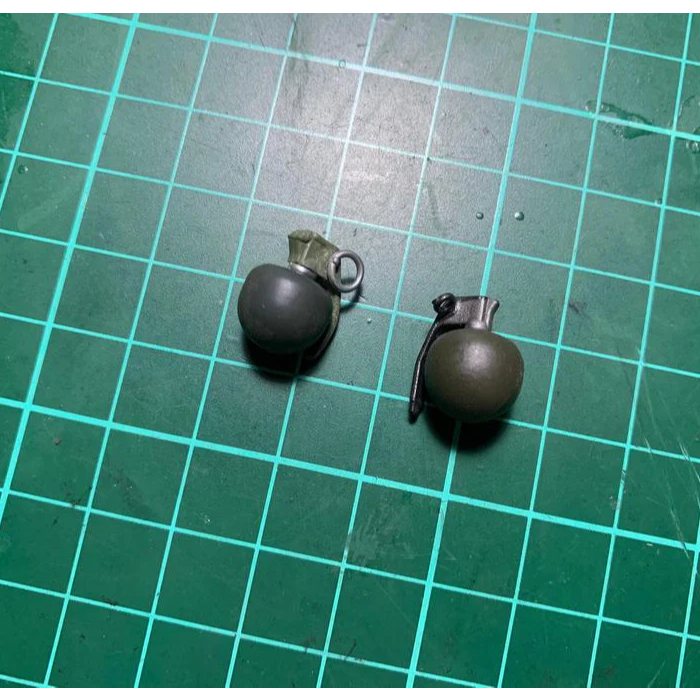 PART 1/6 AKSESORIS ARMY SET GRENADE