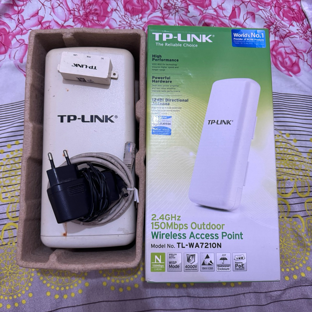 TPLink Bekas 2.4GHz 150Mbps Outdoor Wireless Access Point Model No. TL-WA7210N N 150Mbps Repeater Hi