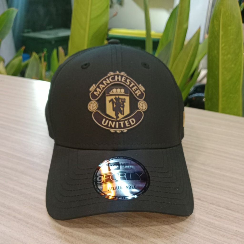 9 Forty Cap Lengkung Manchester United