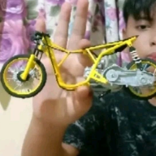 miniatur motor yamaha aerox yellow corn legend ala drag trondol