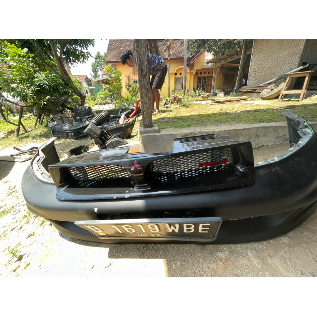 Bemper Bumper Grill Galant VR4 Hiu VR4 original