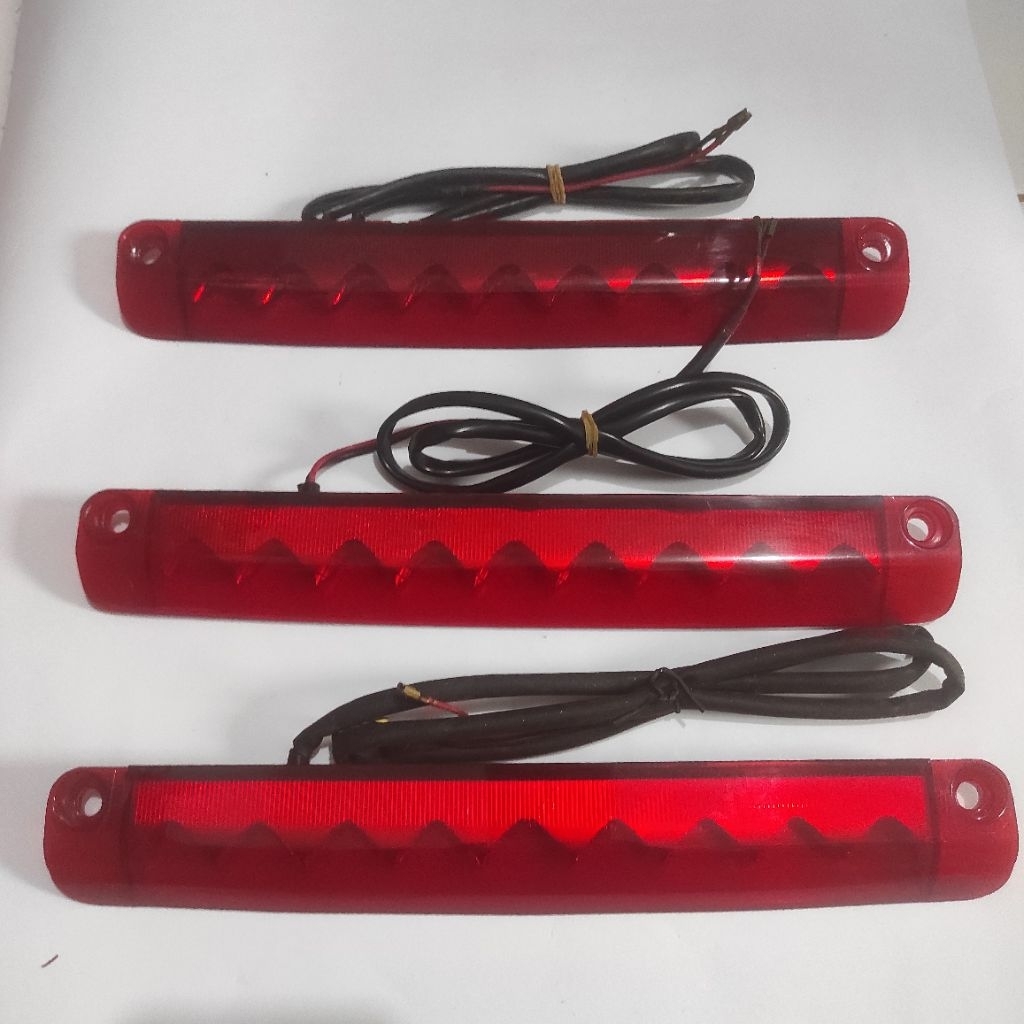 Lampu spoiler LED Innova 2005 sampai 2012 original