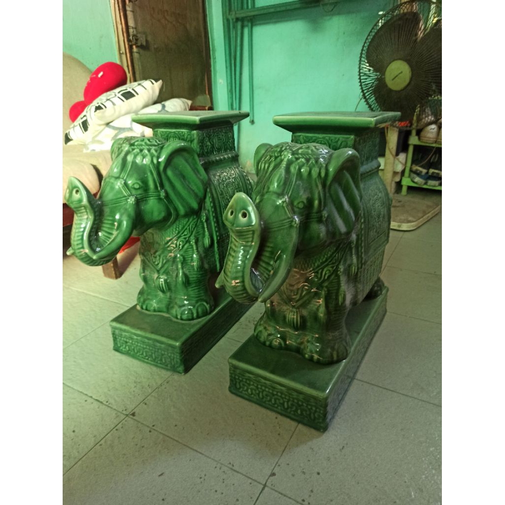 keramik gajah duduk celedon asli thailand