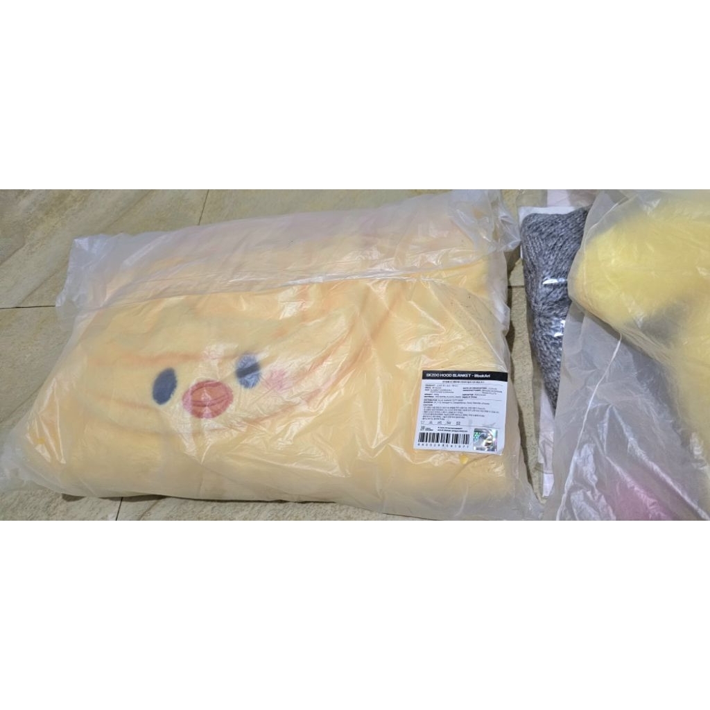 Skzoo Hoodie Blanket BbokAri
