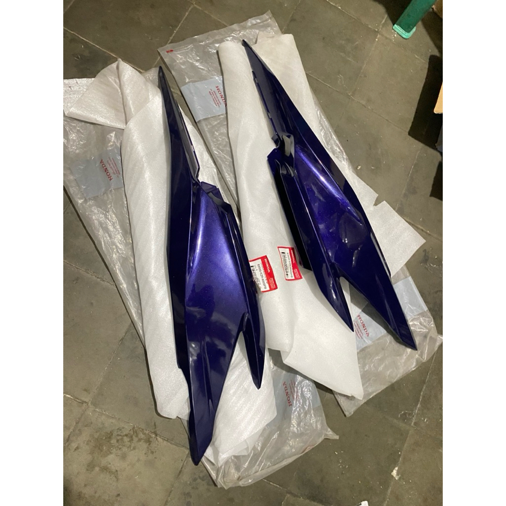 BODY SET KIRI KANAN VARIO 125 KZR SERI WARNA biru SPB / 83500KZR600SPB / 83600KZR600SPB 83600-kzr-60