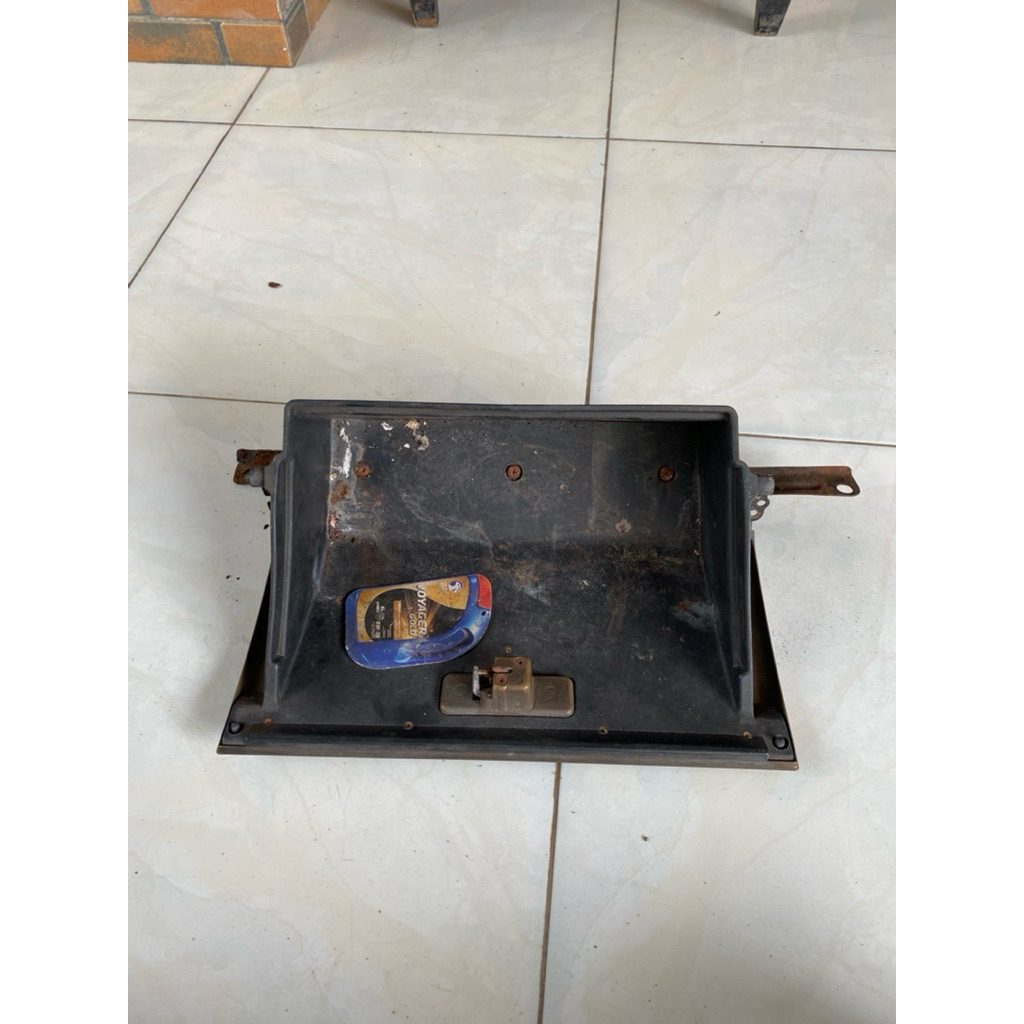 laci Corolla DX 1980