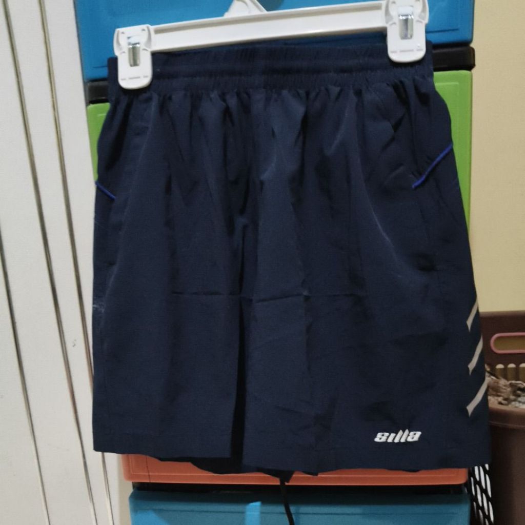 celana olahraga preloved