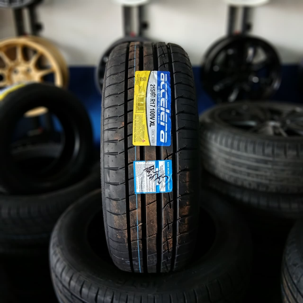 ban mobil rush terios 215 60 R17 IOTA ACCELERA