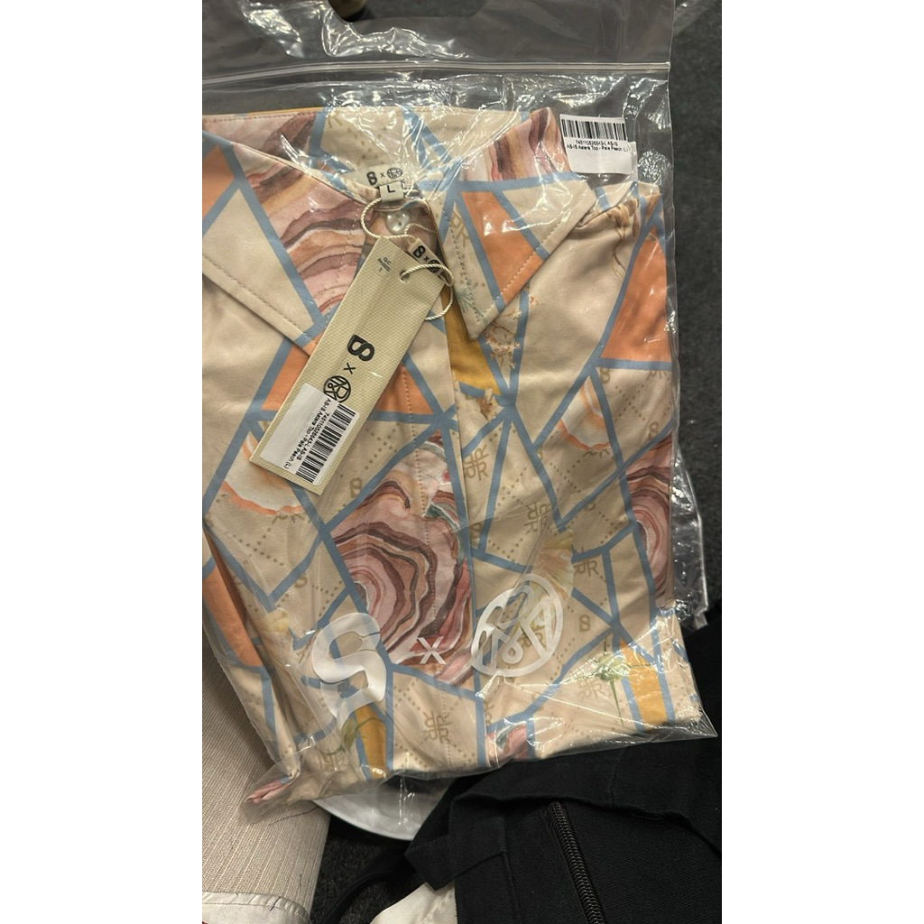 buttonscarves x ria miranda aster top