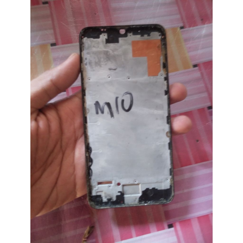frem tatakan lcd samsung m10 ori copotan
