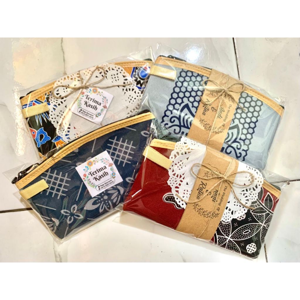 Souvenir Dompet batik/souvenir batik khas solo jogja