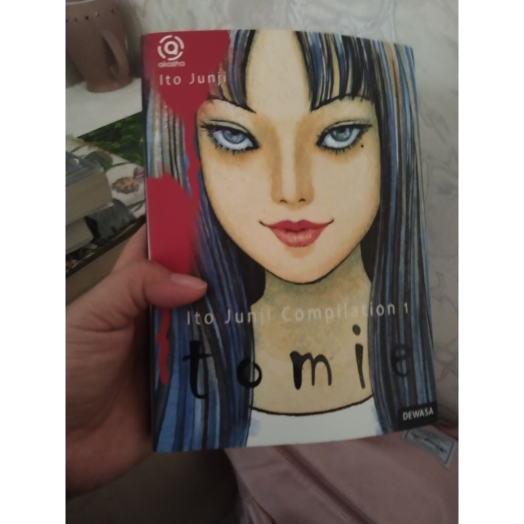 Preloved Komik Tomie 1 Split Pay