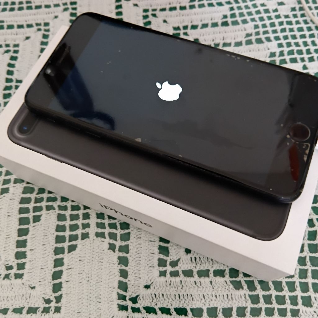 Iphone 7 Plus 128Gb Fullset No Minus Second