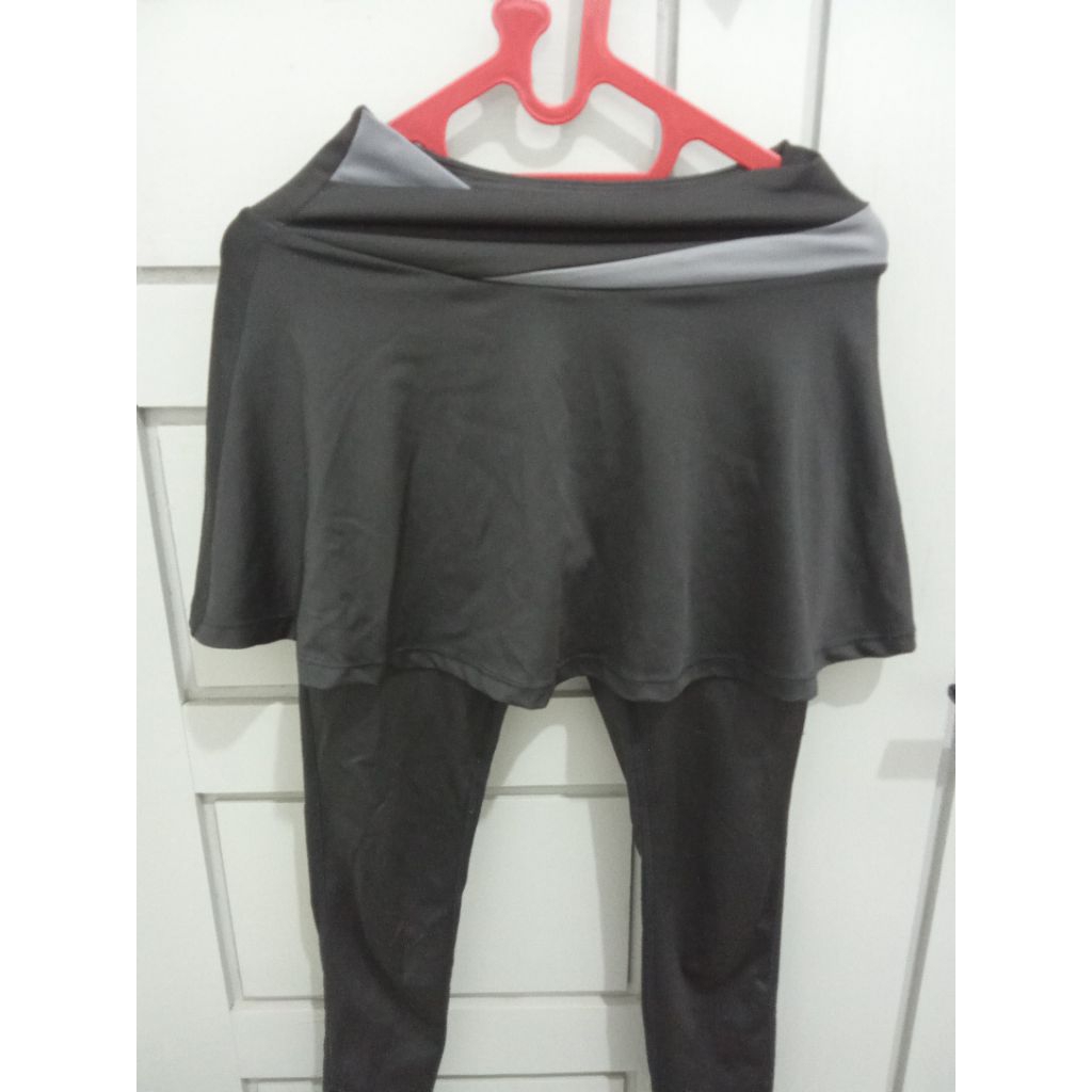 preloved celana yoga