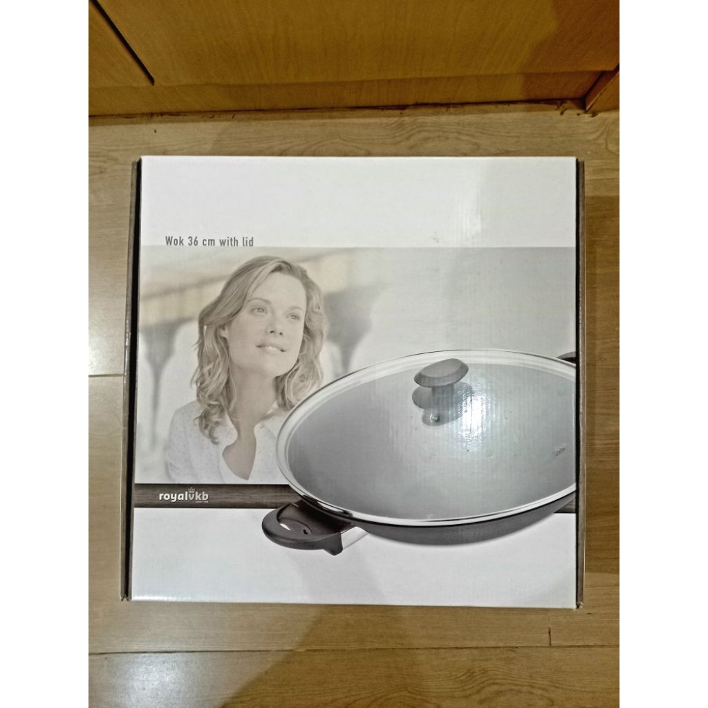 ROYALVKB Wok Pan with lid 36 CM Teflon Wajan Penggorengan dengan Tutup Kaca ORI
