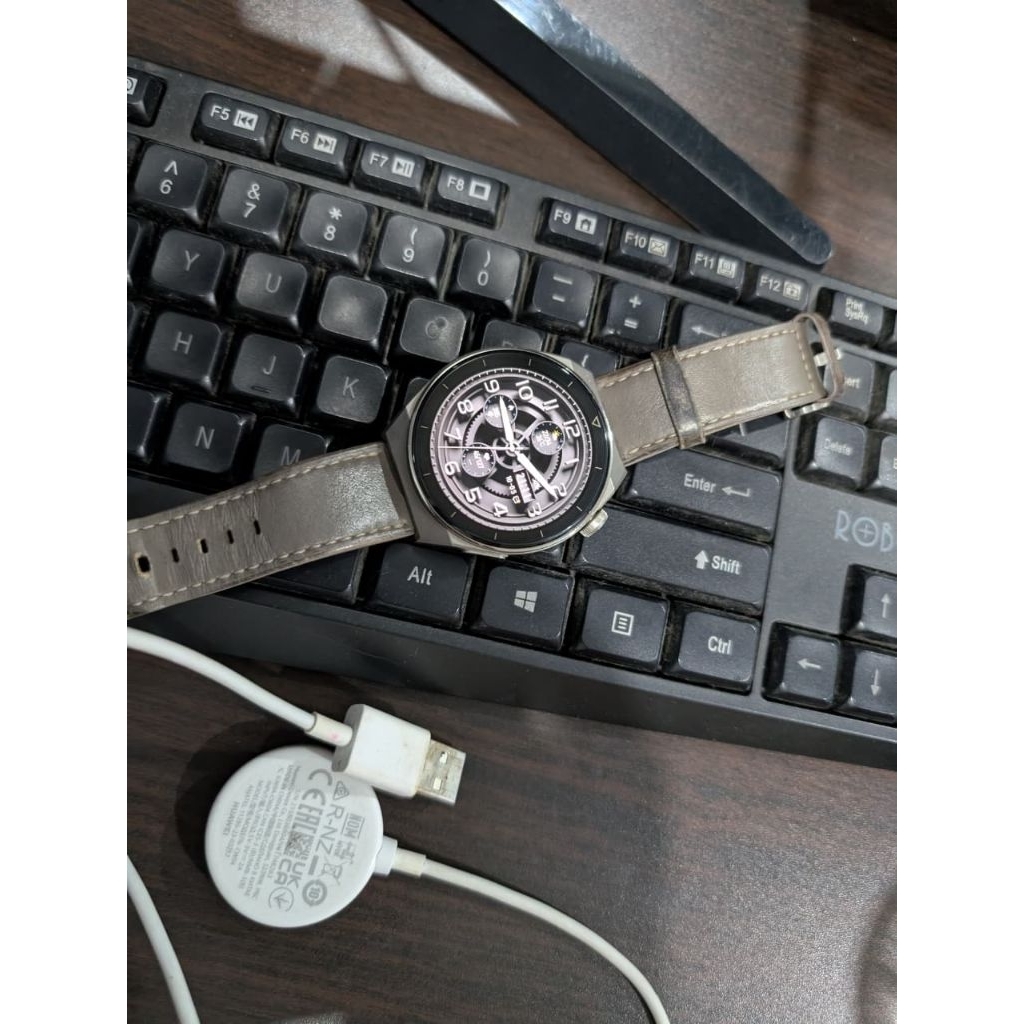 HUAWEI GT 3 PRO SECOND JAM + CARGER ORIGINAL