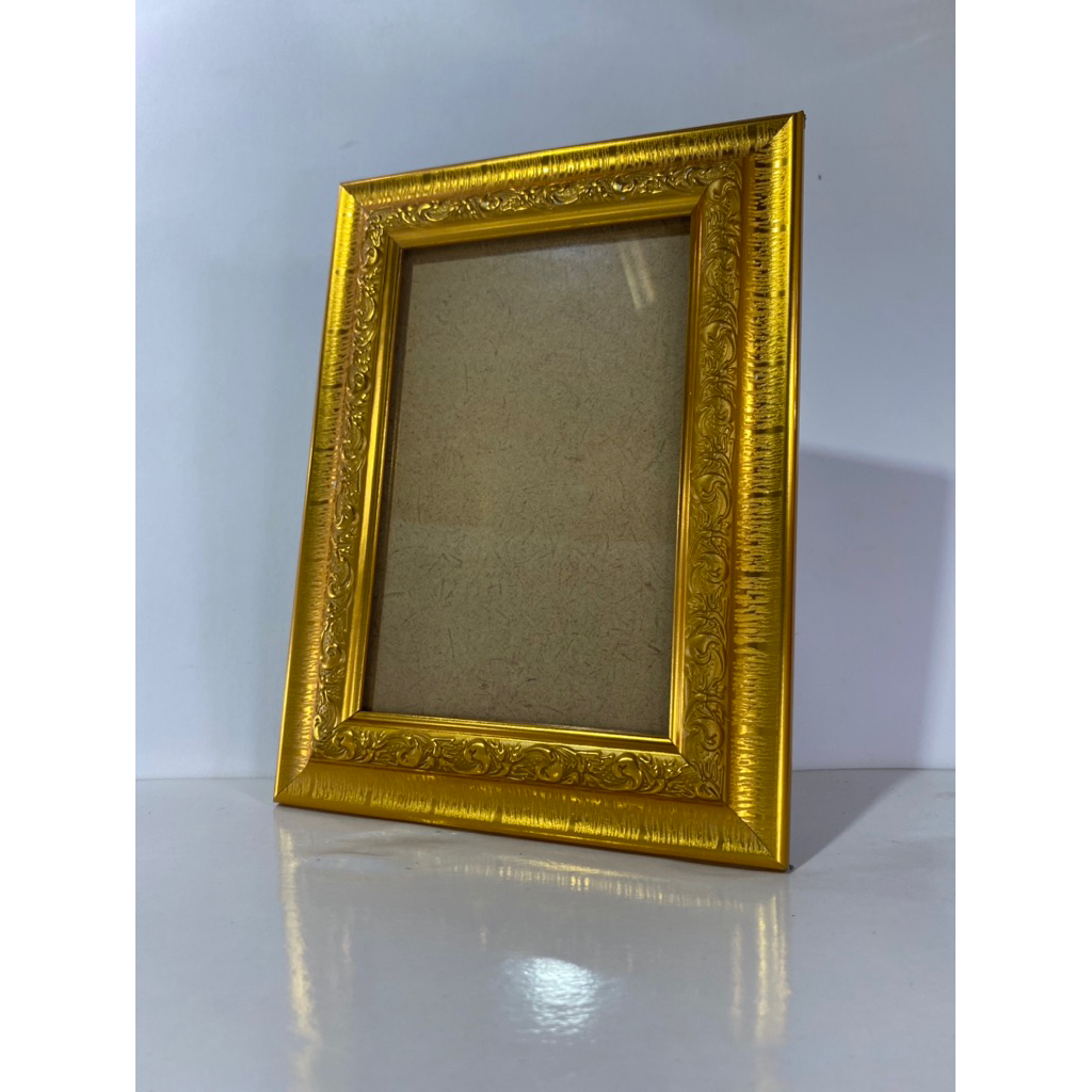 Bingkai Foto/Frame Foto 4R Ukir Gold