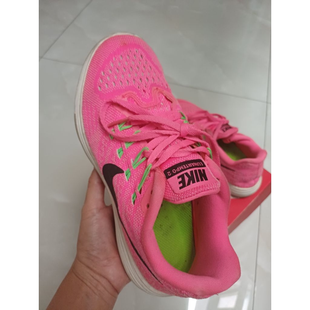 Sepatu nike wanita preloved | sepatu kets nike pink preloved