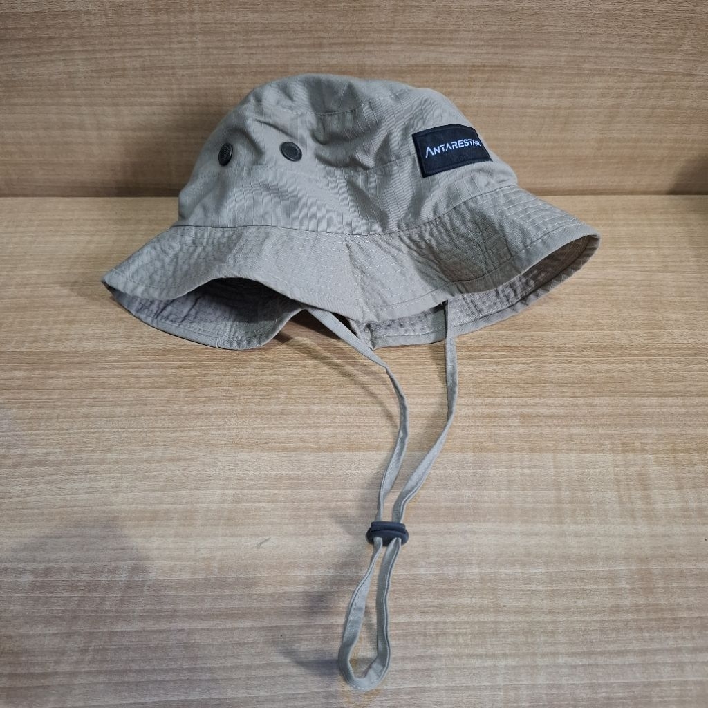 PRELOVED TOPI ANTARESTAR