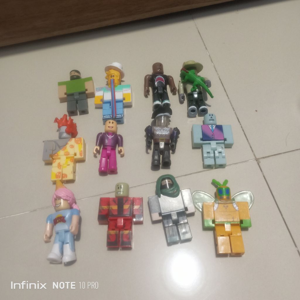Take All figur Roblok