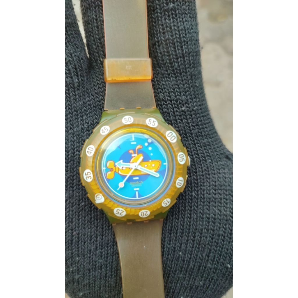 Swatch Scuba200 YELLOW SUB SDL101 (1998)