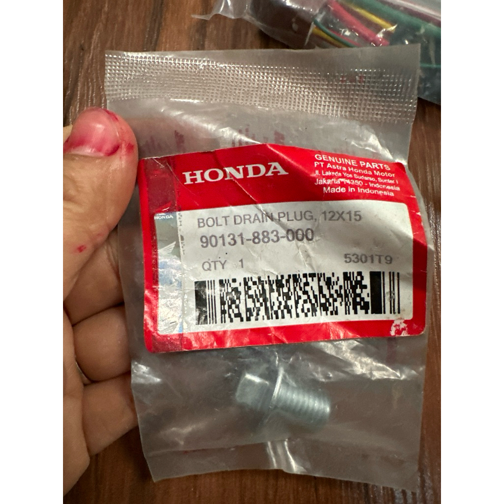 Baut 12x15 pembuangan tap oli bawah motor matic Beat Spacy Vario Scoopy ADV PCX megapro supra GTR bl