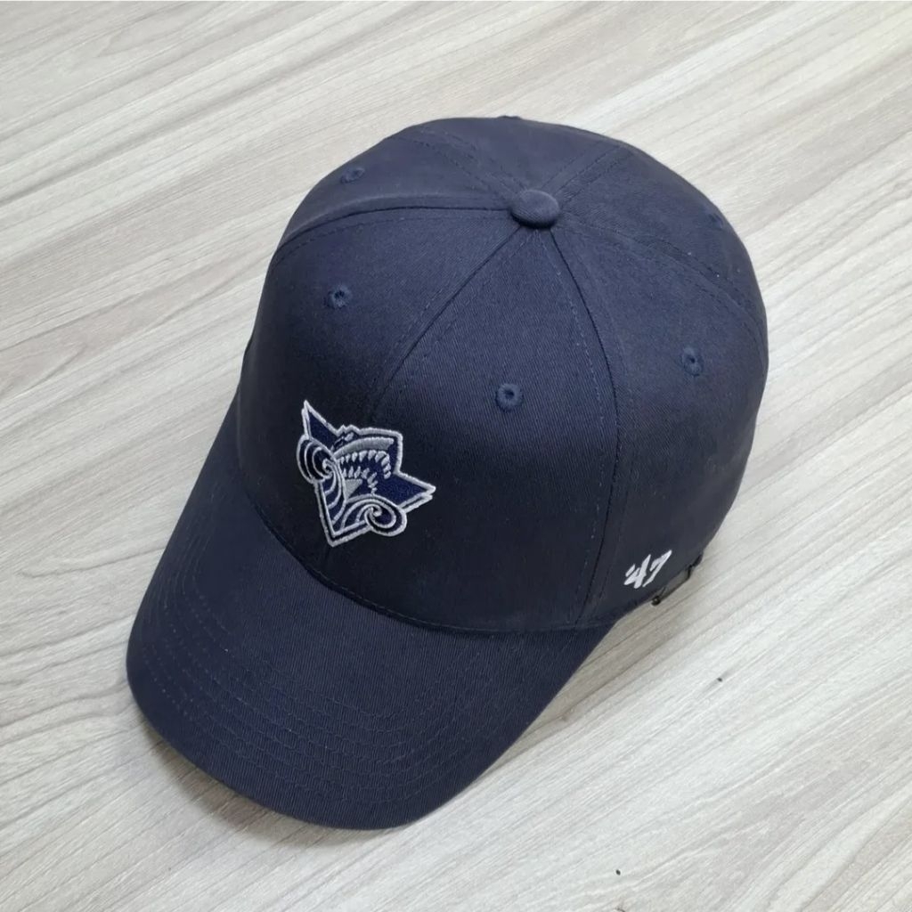 Topi 47 Brand, Stelan Snap Button