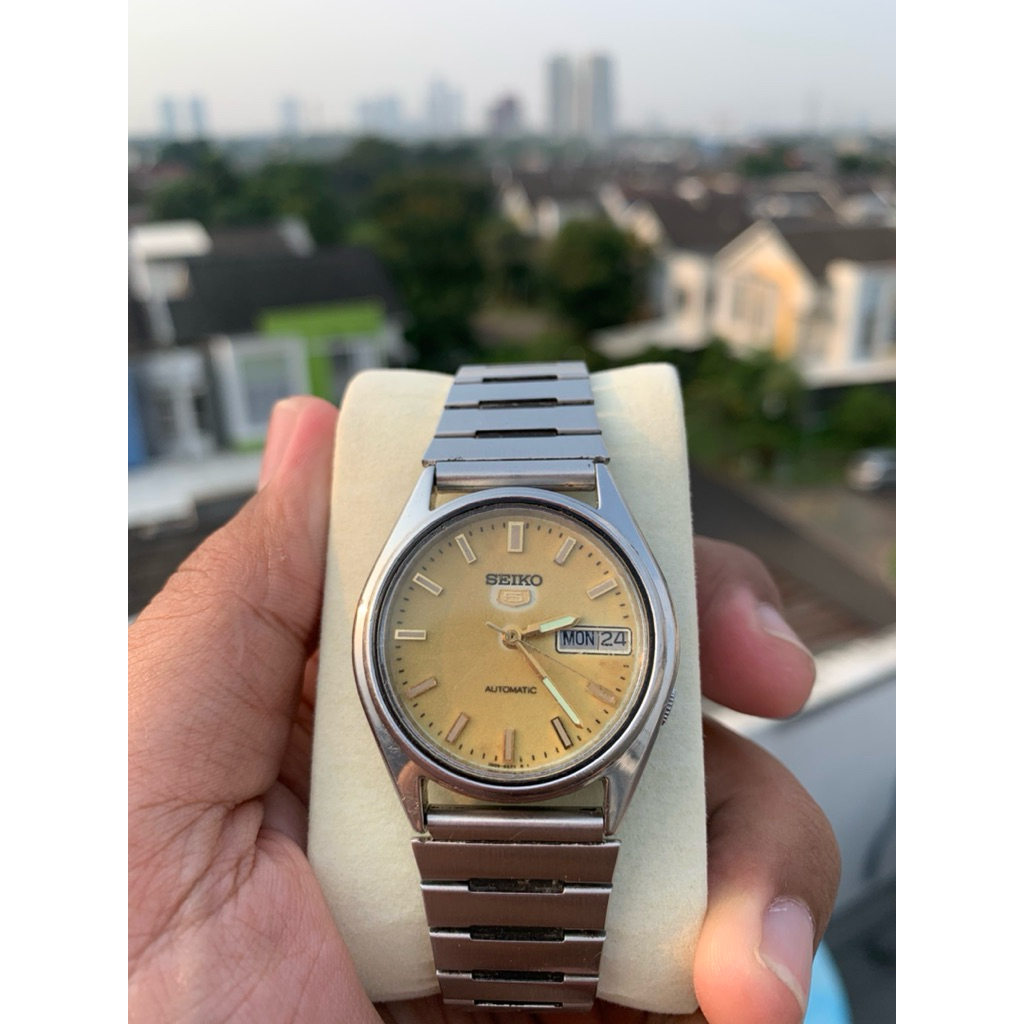 Seiko 5 SQ Automatic 7009