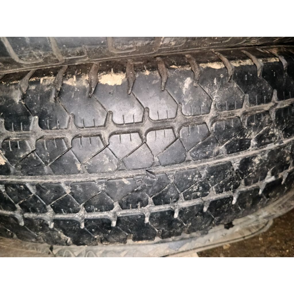 Ban Second Ukuran R13/165